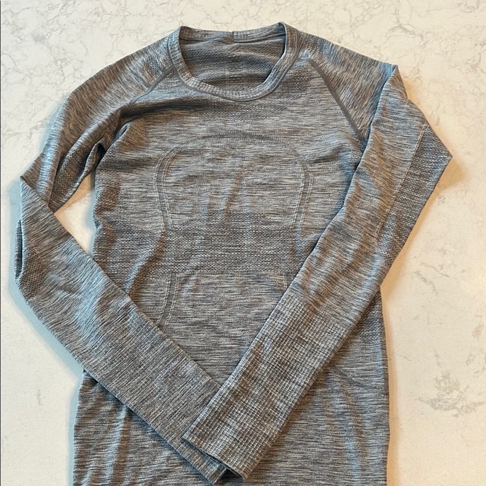 LULULEMON swiftly tech long sleeve